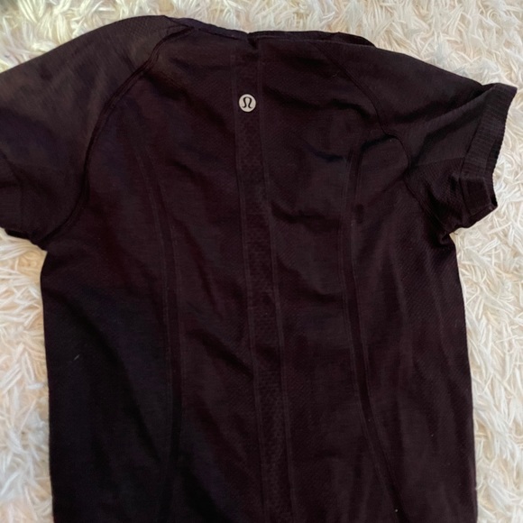 Lululemon shirt - Picture 3 of 3